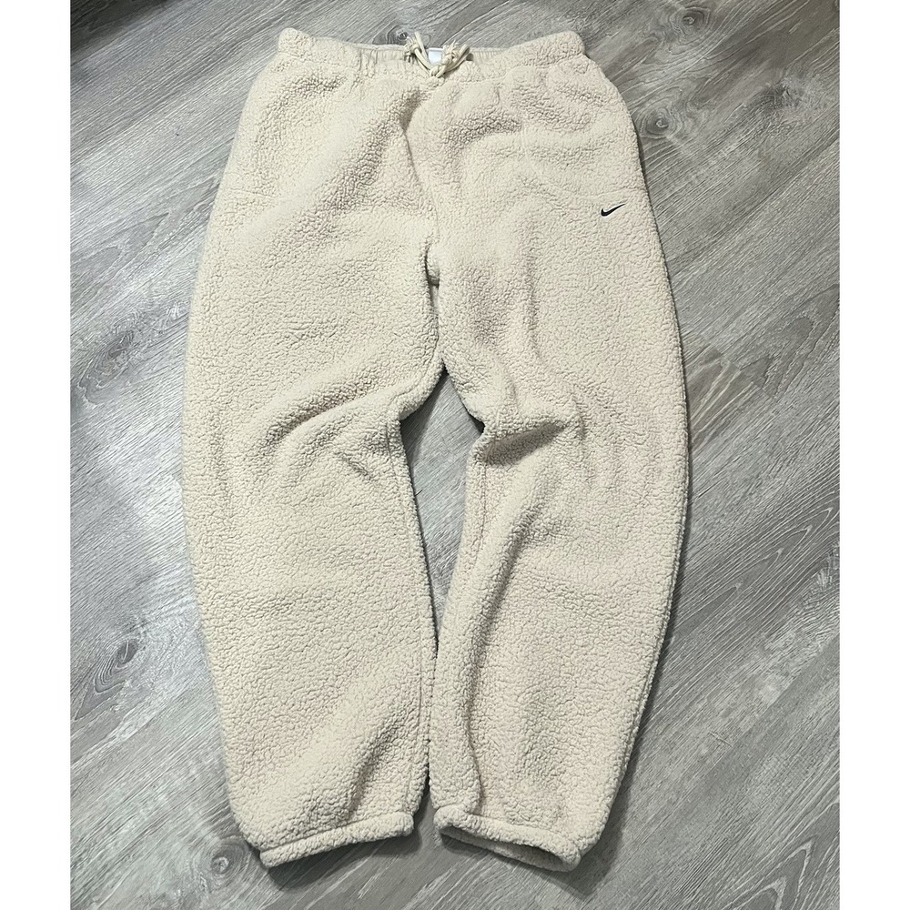 Nike‎ Therma Fit Sherpa Sweatpants Women's XL Fuzzy Fleece Tan Cozy Jogger 36x30